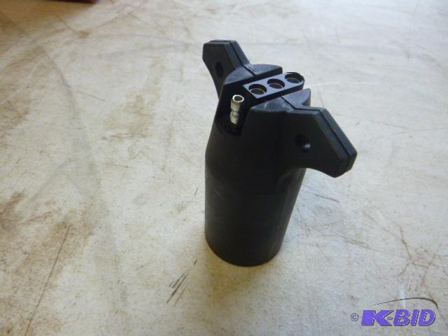 lot 27 image: 7 Pin to 4 Pin Plug...