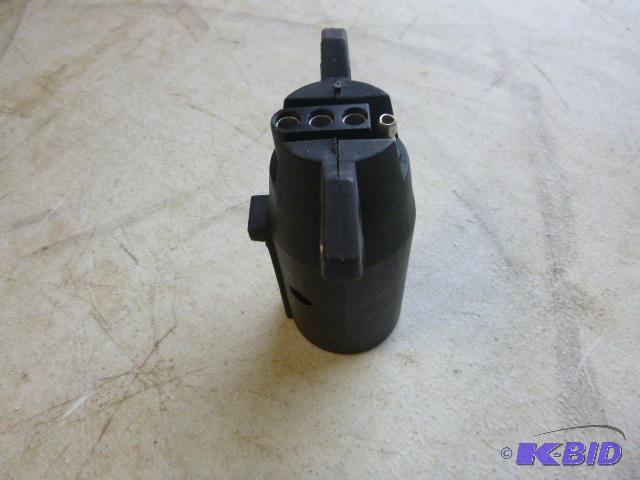 lot 29 image: 7 Pin to 4 Pin Plug...