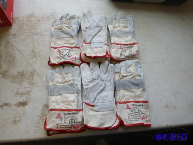 lot 63 image: Six Pairs of Leather Cloth Gloves Size LXL...