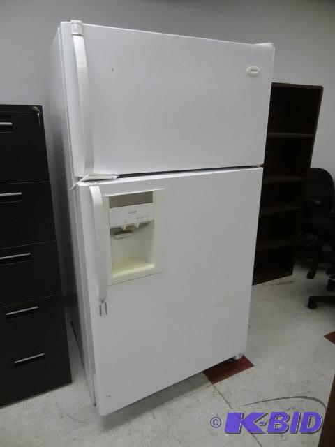 lot 109 image: Frigidaire Gallery Fridge Freezer, Ice and Wa...