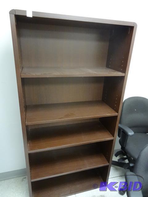 lot 117 image: Laminate Bookshelf 33 X 13 X 65...