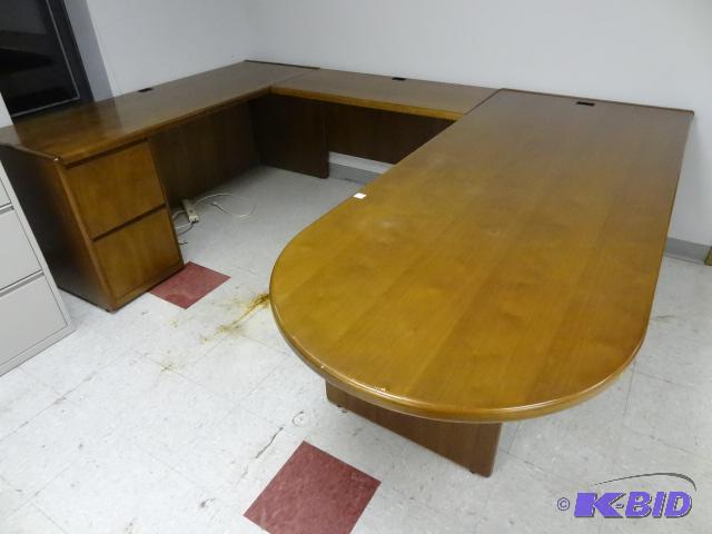 lot 133 image: U Shaped Wood Office Desk. 3 Piece. 4 Drawer ...
