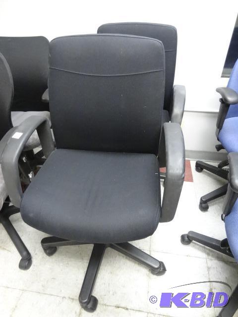 lot 156 image: 2 Matching Office Chairs on Wheels...
