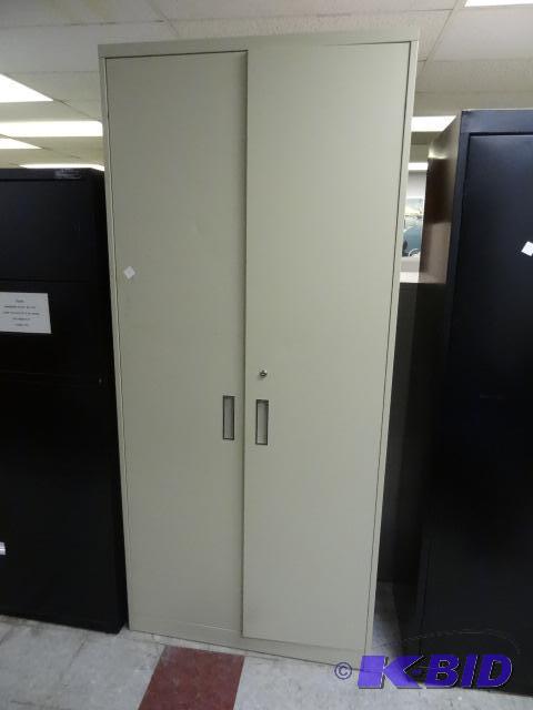 lot 170 image: 2 Door Metal Cabinet, 4 Shelves Inside 36 X 1...
