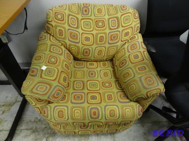 lot 197 image: Cushioned Sofa Chair...