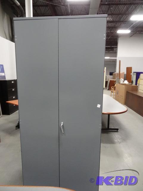 lot 261 image: 2 Door Metal Cabinet 5 Shelves 36 X 19 X 87...