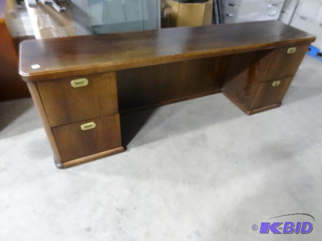 lot 284 image: Wood office credenza  desk. 4 drawers. 88 x ...