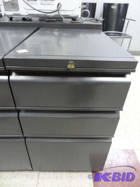 lot 74 image: 3 Drawer Ped on Wheels. Has Lock and Key...