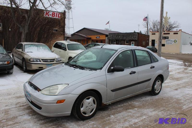 lot 1 image: 2001 Ford Focus LX 131,194 Miles