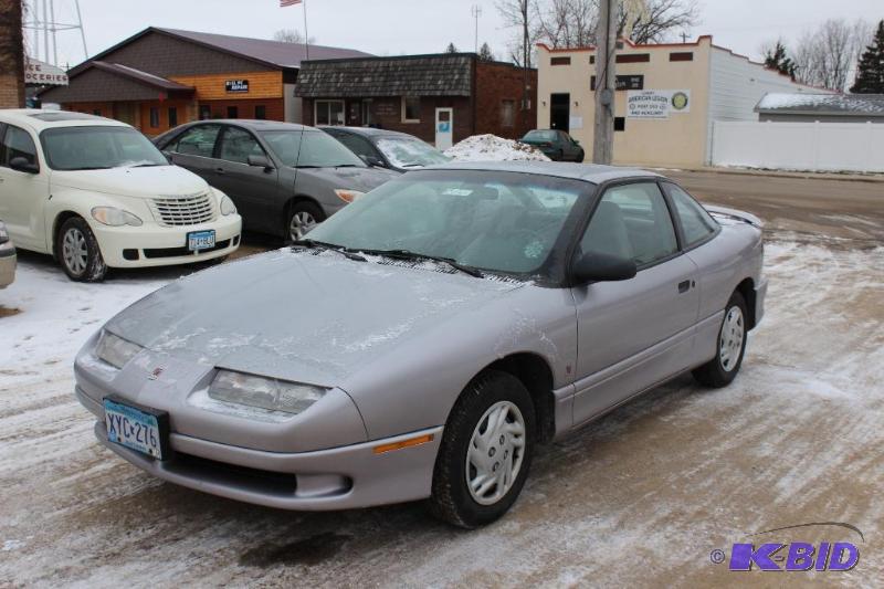 lot 5 image: 1995 Saturn SC1 5 Speed Manual