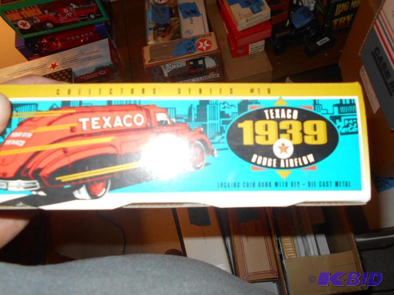 lot 152 image: Texaco 1939 Dodge Airflow bank. Metal. New in...