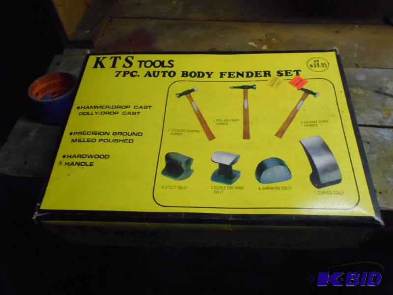 lot 212 image: 7 piece body set...