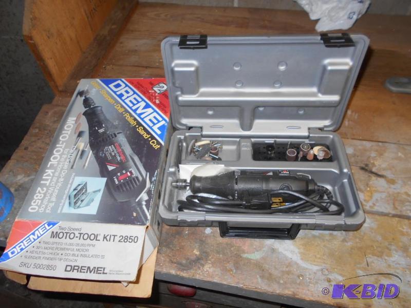 lot 219 image: Dremel tool kit...