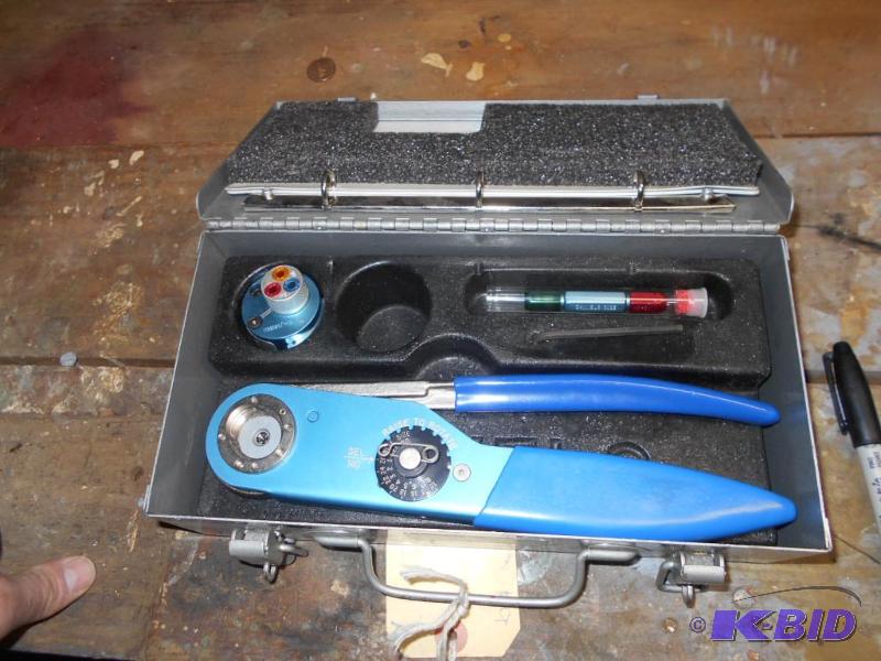 lot 229 image: Contact Crimp Electrical connector...