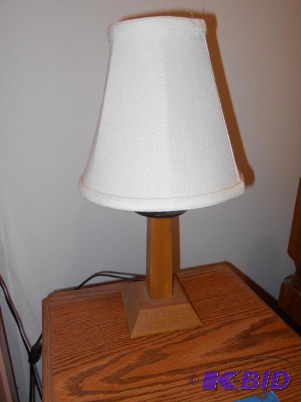 lot 25 image: table lamp. Wood with shade...
