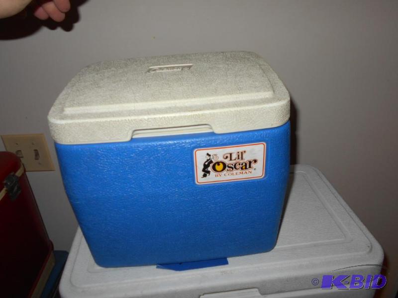 lot 277 image: Coleman lunch cooler...