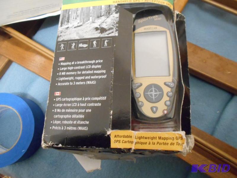 lot 284 image: Magellan Sport Trek GPS...