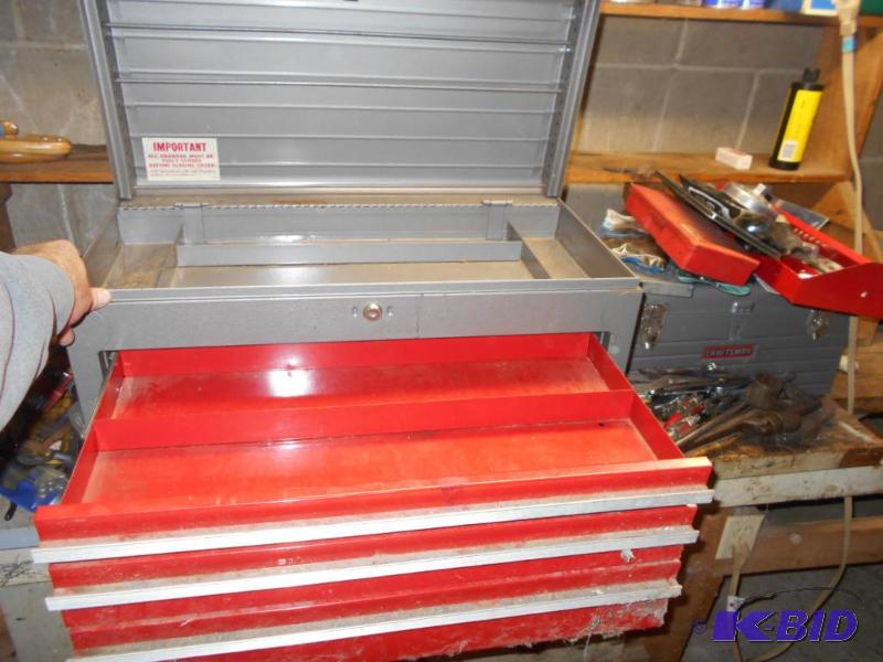 lot 330 image: Craftsman toolchest. Has some blemishes....