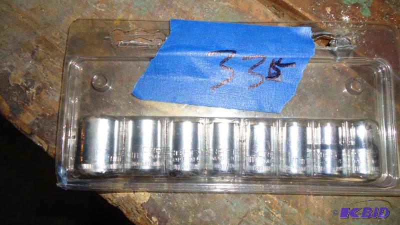 lot 335 image: Craftsman 6 point socket set. 9-15mm, 17mm...