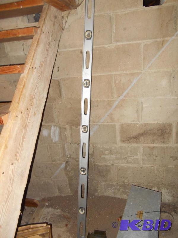 lot 340 image: 8 Level...