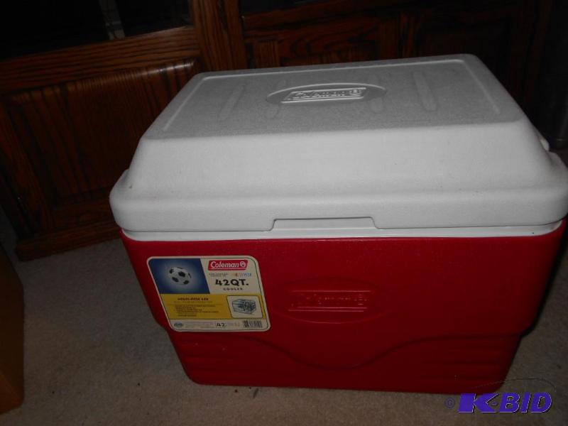lot 357 image: Coleman 42qt cooler...