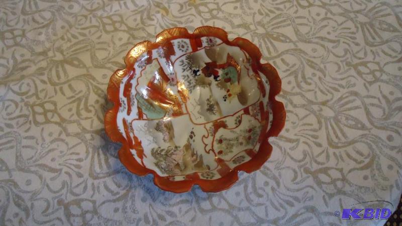 lot 361 image: Asian soup bowl...