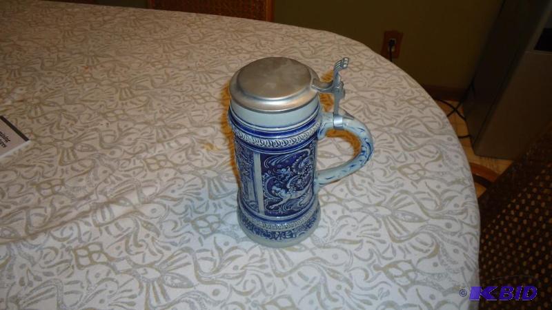 lot 364 image: Beer Stein...