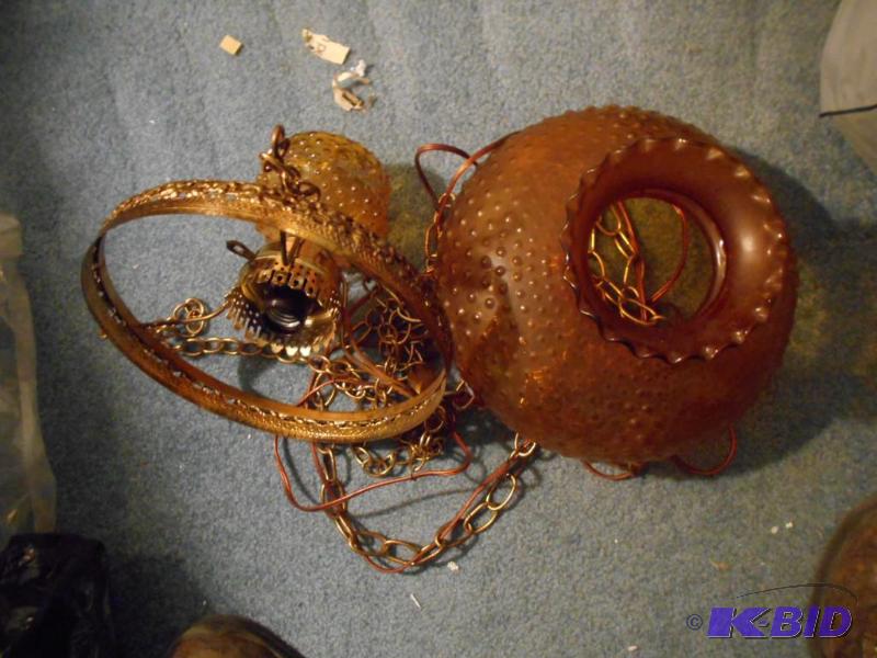 lot 56 image: Plug in hanging lamp...