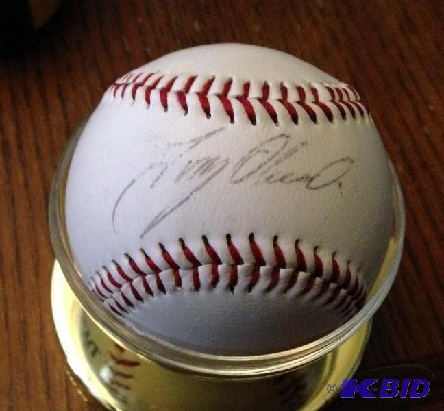 lot 168 image: Tony Oliva Autographed Ball