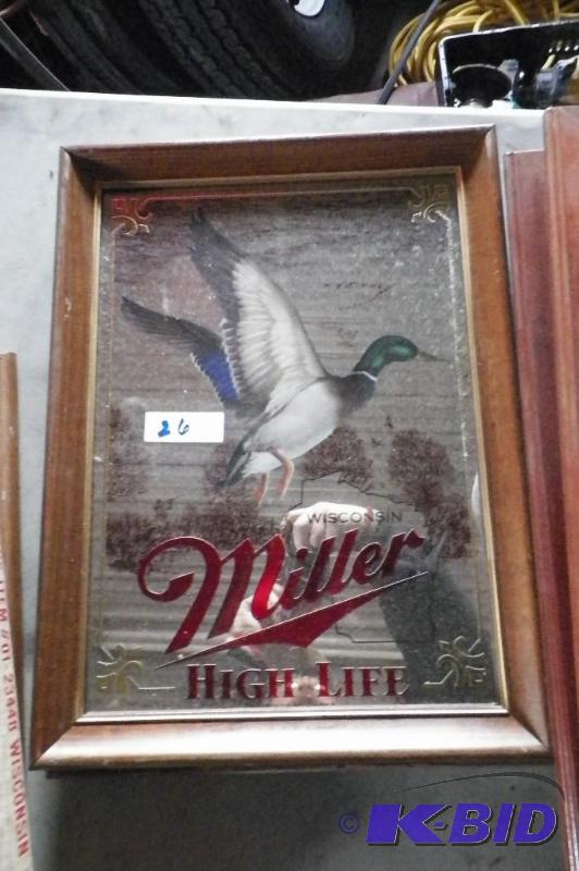 lot 26 image: Miller Lite Mallard Beer Mirror