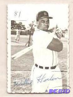 lot 81 image: 1968 Topps Deckle Edge