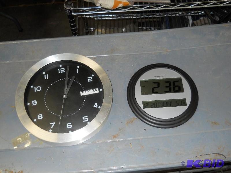 lot 108 image: 2 Clocks