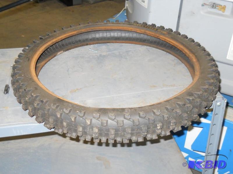 lot 119 image: Kenda Millville Dirt Bike Tire