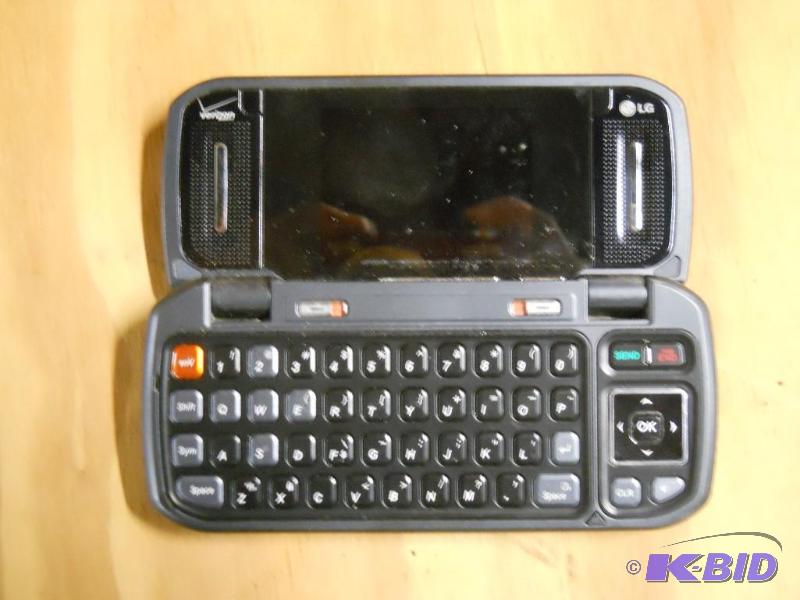 lot 14 image: LG VX9900-G Cell Phone, Verizon.