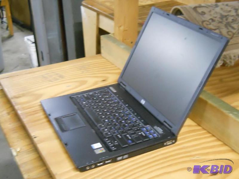 lot 2 image: HP Laptop Computer