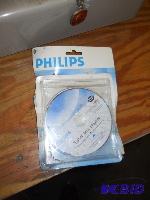 lot 48 image: CD Cleaner
