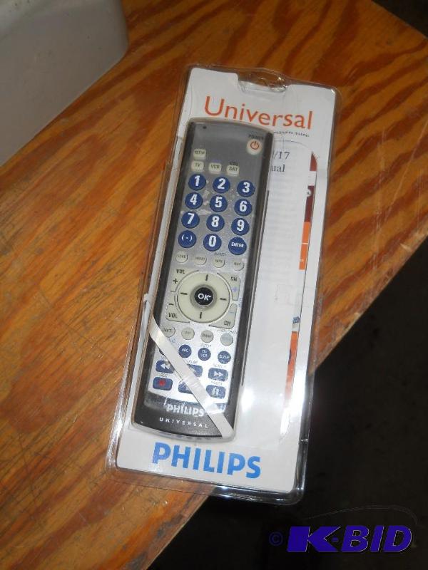 lot 49 image: Universal TV Remote