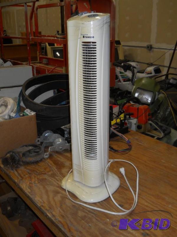 lot 68 image: Fan