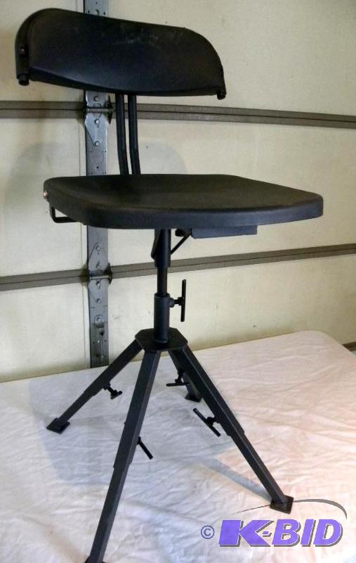 lot 6 image: Swivel Blind Chair, oversized padded seat, su...