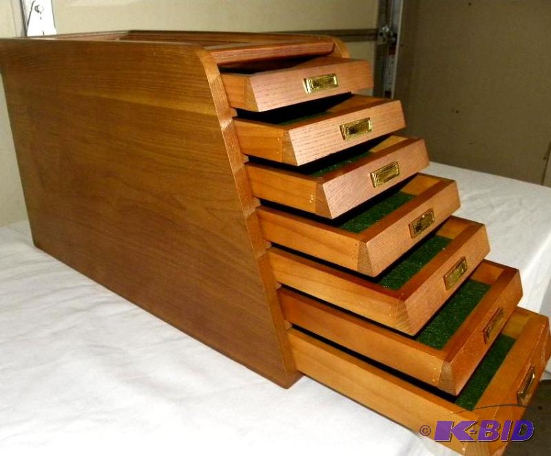 lot 62 image: Collectors Cabinet Display Case, 7 drawers, ...