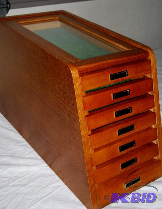 lot 7 image: Collectors Cabinet Display Case, 7 drawers, ...
