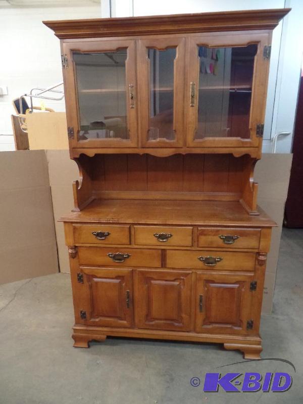 China and Dining Ware Cabinet