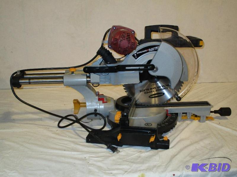 lot 8 image: 12 Compound Sliding Miter Saw