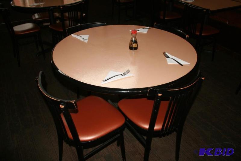 lot 11 image: 3 41 Round Tables