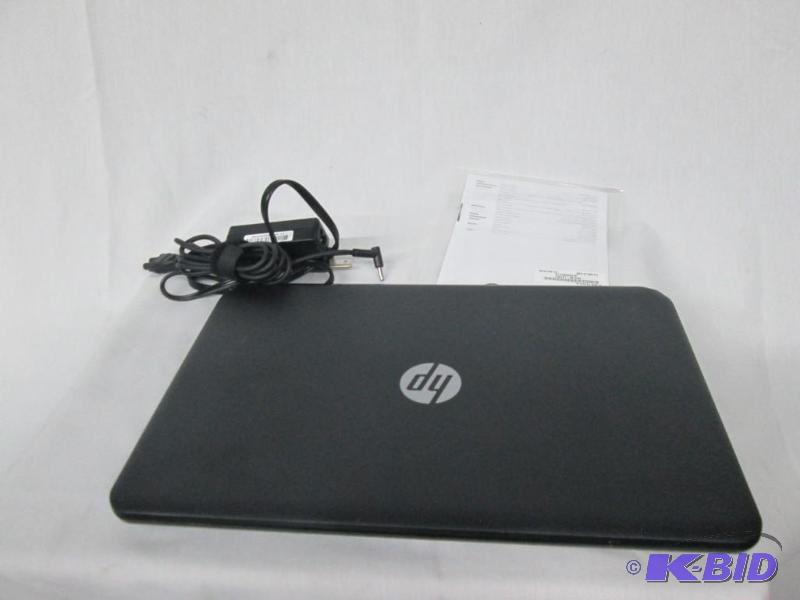 lot 25 image: HP 15.6 4GB Windows 8.1 Laptop
