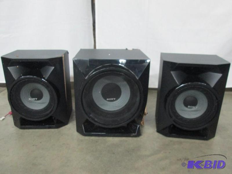 lot 39 image: Sony Speakers and Subwoofer