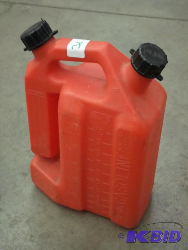 lot 36 image: Pre-Mix 1.7-Gallon Gasoline Can With Oil Rese...
