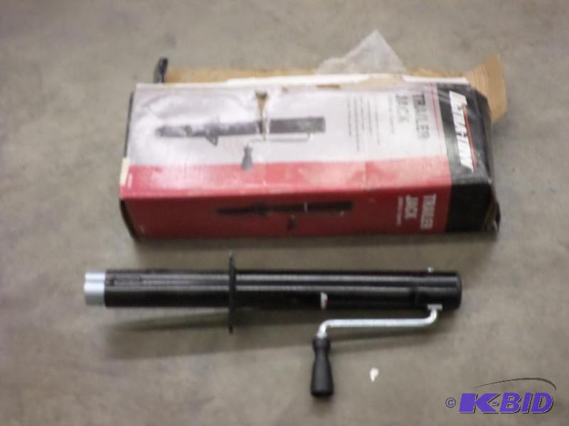 lot 55 image: Unused Ultra-Tow 3500# Tongue Jack...