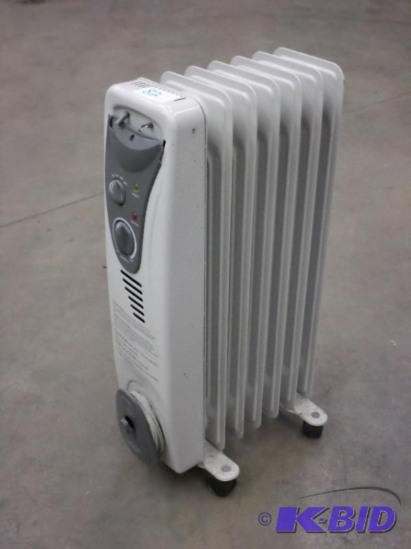 lot 82 image: 120Volt Electric Heater...
