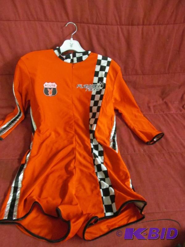 Costume